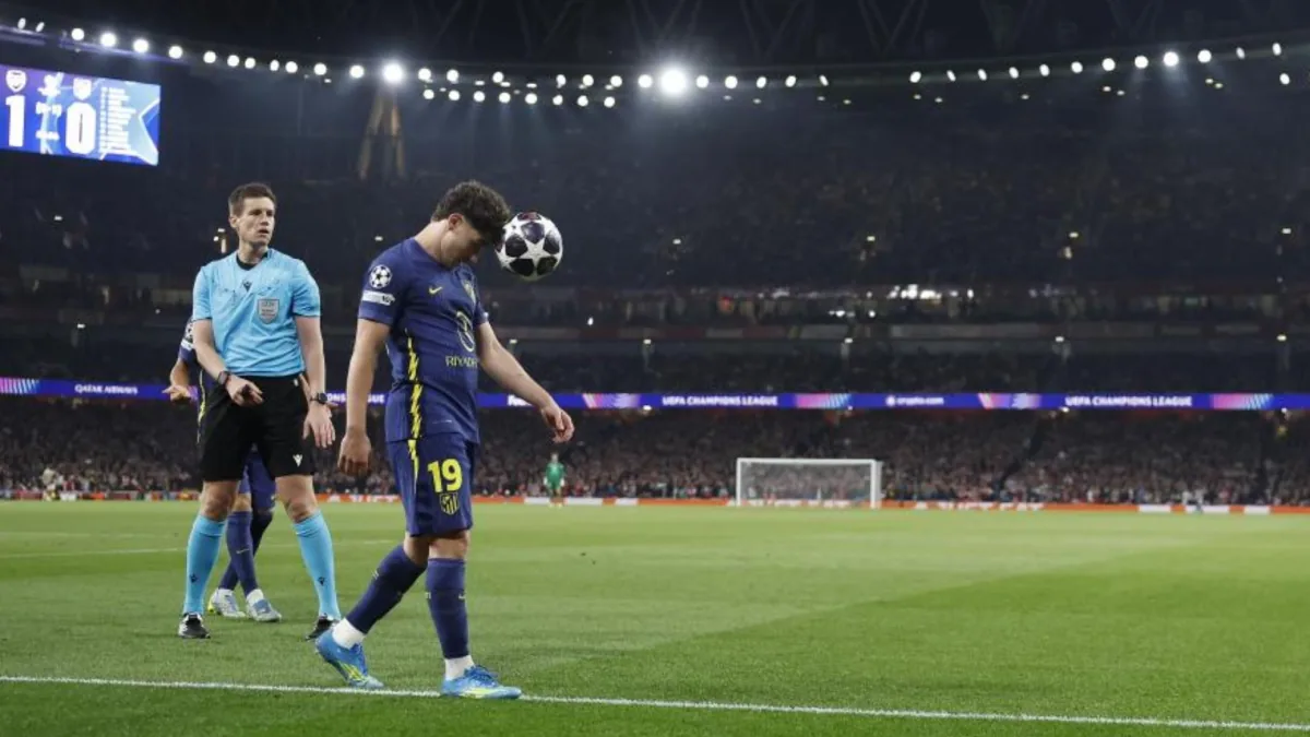 Álex Baena aconseja a Julián Álvarez perseguir su sueño de salida del Atlético