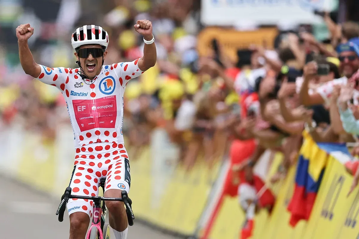 Richard Carapaz se impone en una nueva vertiente de Alpe d’Huez