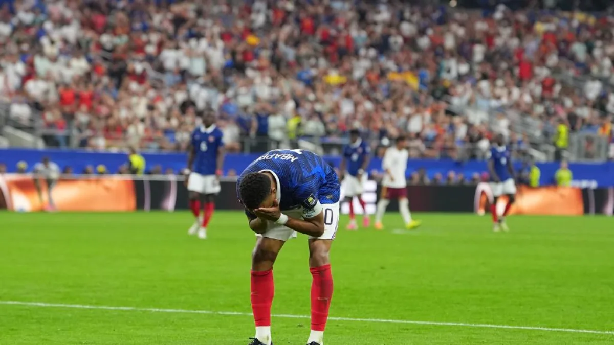 Dallas: Deschamps cuestiona el arbitraje tras la derrota de Francia ante España