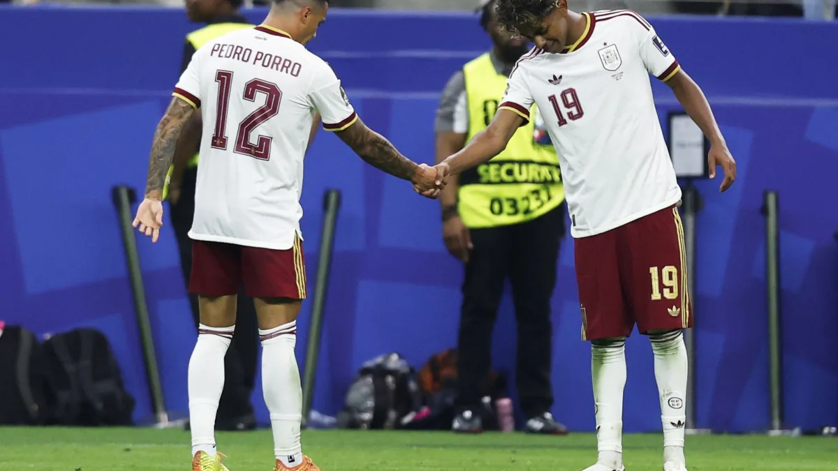 España avanza a la final del Mundial con un enfoque en el trabajo en equipo