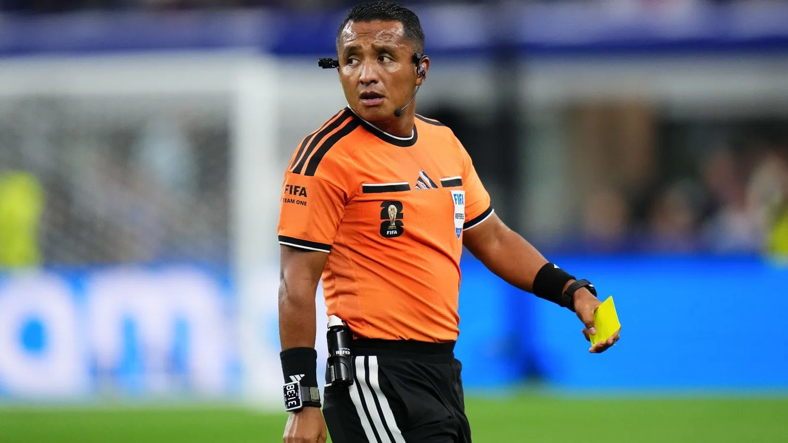 Iván Barton al frente de la semifinal del Mundial