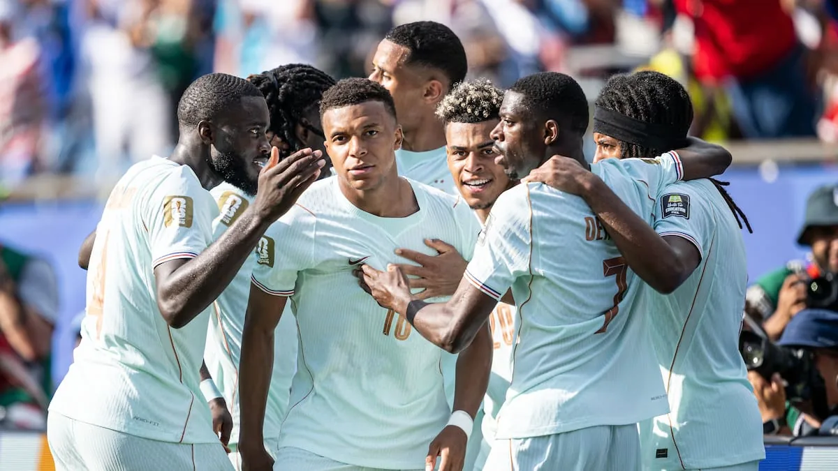 Francia avanza a semifinales tras vencer a Marruecos con goles de Mbappé y Dembélé