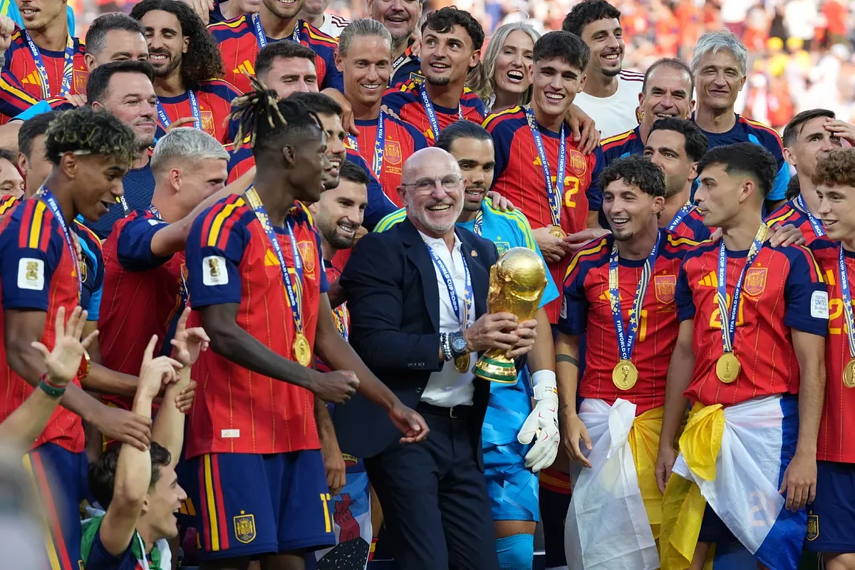 La UEFA considera boicotear torneos de la FIFA ante planes de capital privado