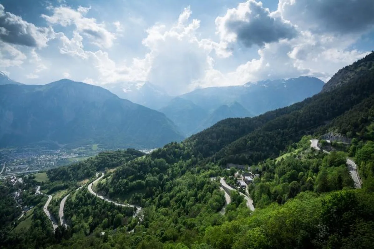 Alpe d’Huez se reinventa con dos finales consecutivos en el Tour de Francia