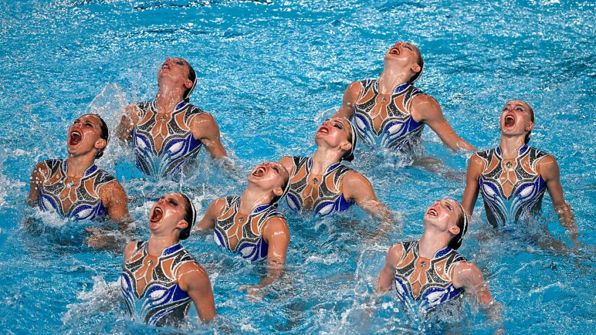 España logra la plata en natación artística en París con polémica por presunto plagio ruso