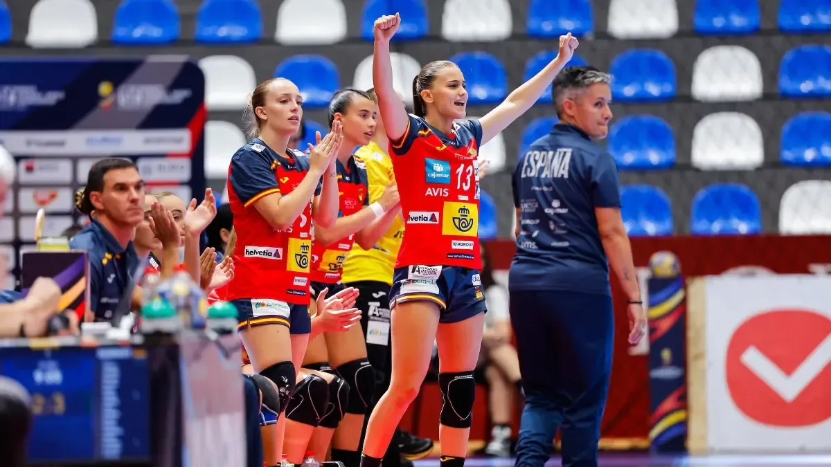 España logra una victoria agónica y avanza a cuartos del Mundial sub-18