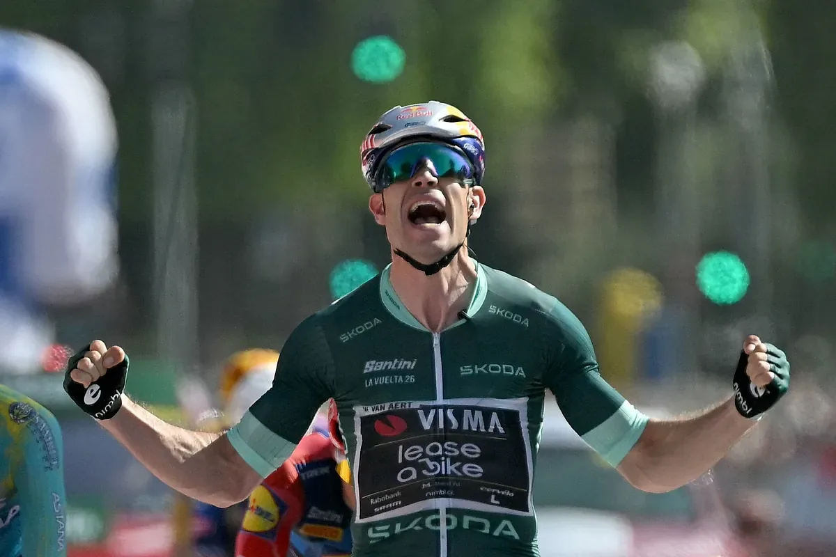 Córdoba: Van Aert triunfa en etapa de La Vuelta marcada por el calor extremo