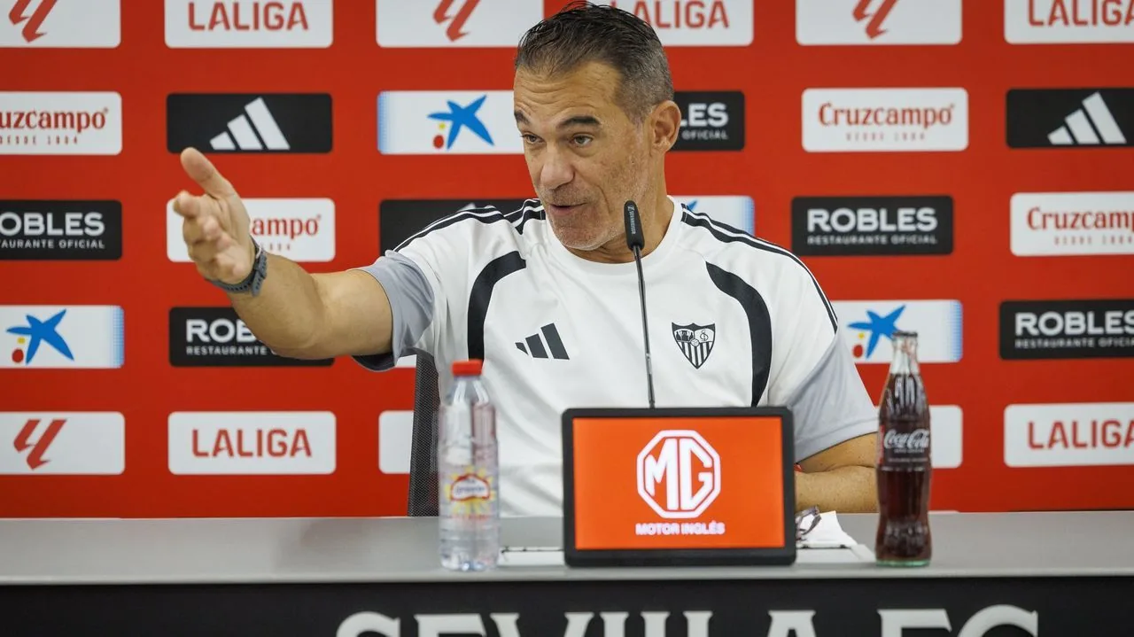 El Deportivo de La Coruña se prepara para un exigente duelo en Riazor contra el Sevilla
